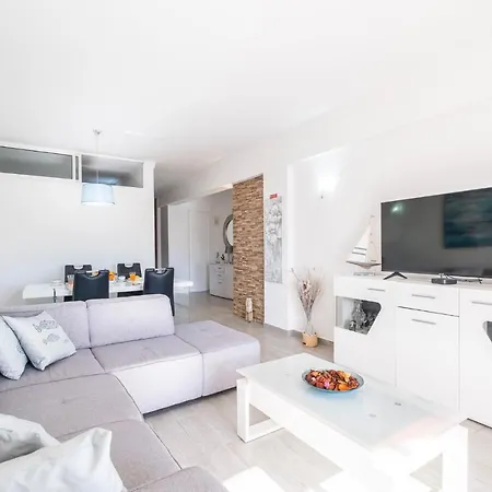 Beautifull Centralapart W/pool *